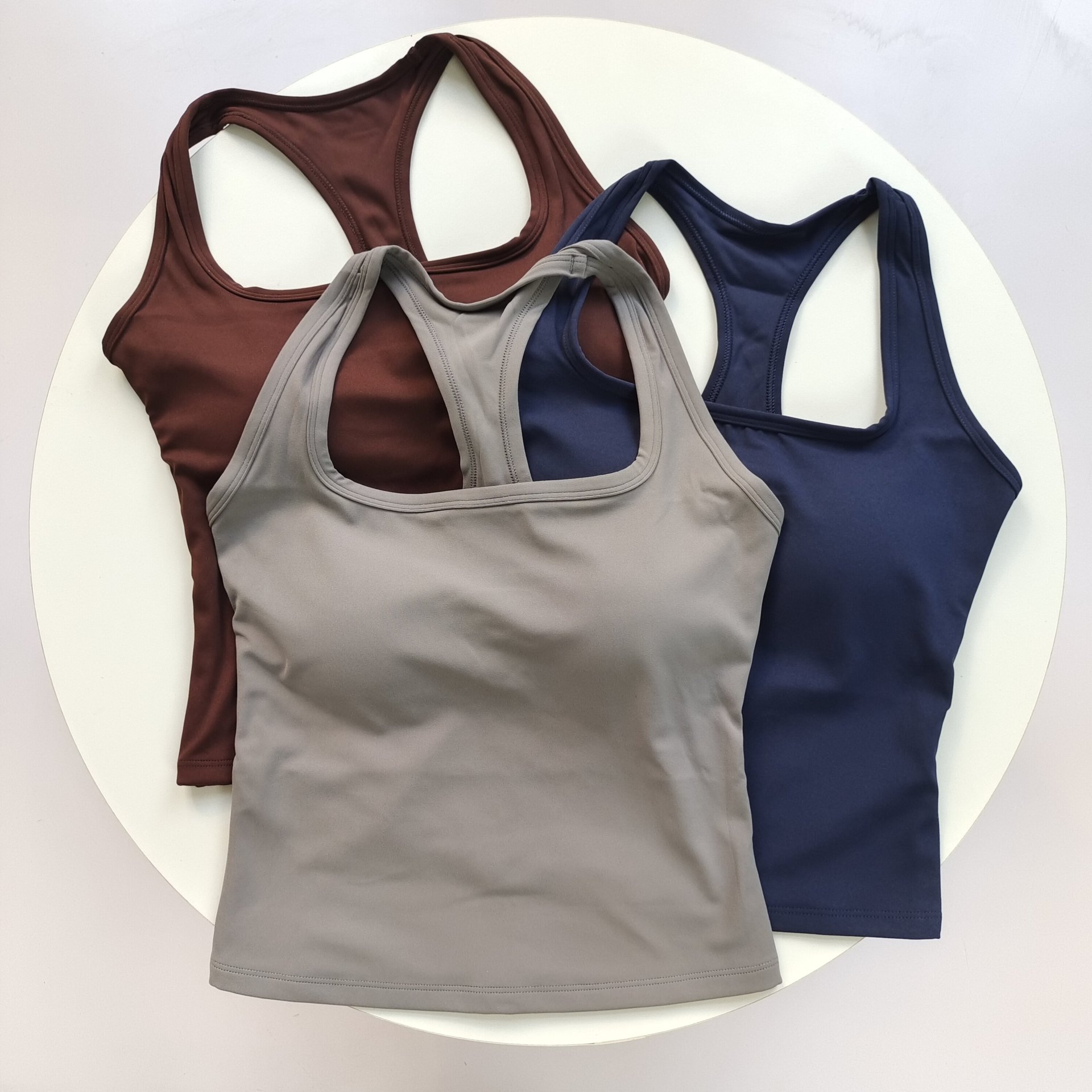 여성용 스퀘어넥 레이서백 스포츠 브라 고정 패드 충격  - Yoga Fitness Matte 리뷰 및 가격